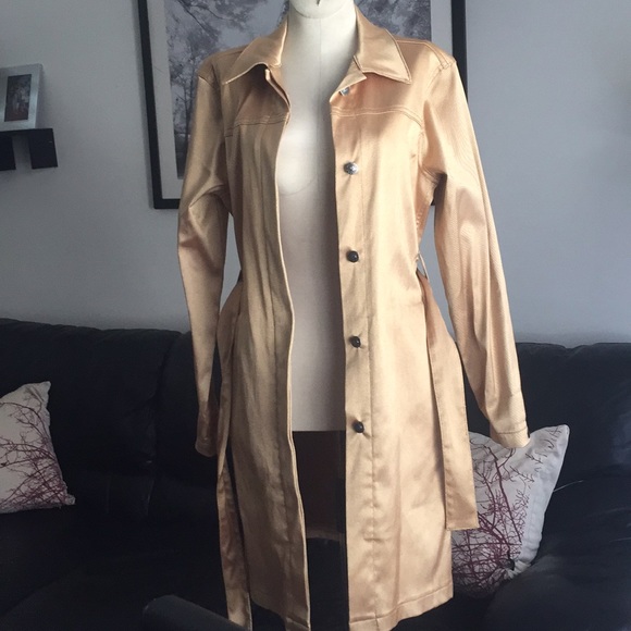 Xoxo Gold Trench Coat w/belt. Small. Like New - Picture 9 of 10